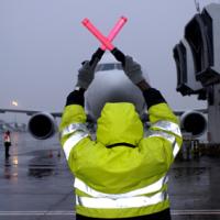 La baisse du trafic passagers ralentit