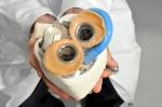 Confirme les 1ers essais cliniques chez l'homme pour 2011