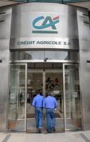 En baisse malgré des comptes supérieurs aux attentes