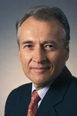 Xavier huillard vend 20 000 actions