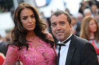 Arnaud Lagardère, le patron de Lagardère, et son épouse Jade