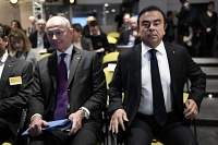 Carlos Ghosn reste PDG mais Thierry Bolloré se voit confier les 