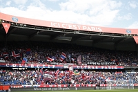 Des supporters du PSG à domicile