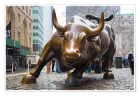 Emblème de Wall Street, cette sculpture de taureau incarne les hausses de la Bourse