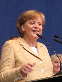 Euro : Angela Merkel juge qu'un euro entre 1.30$ et 1.40$ n'a rien d'exceptionnel