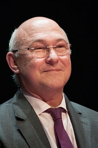 France : Michel Sapin veut mettre le turbo pour inverser la courbe du chômage