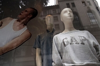 Gap envisage de se scinder en deux entités