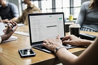 GROUPE OPEN chute en Bourse