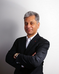 Khalid Ishaque, directeur général de PIXIUM VISION