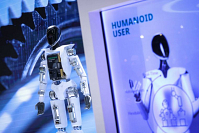RENAULT : Défense, data centers, drones, robots humanoïdes... Renault, Ford, Volkswagen ou Valeo mettent le cap vers le «tout sauf de l'automobile» pour soigner leur profil boursier