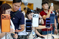 APPLE : Les débuts tonitruants de l'iPhone 17 marquent-ils le début de la révolte boursière d'Apple ?