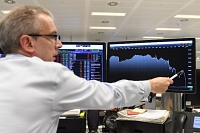 La Bourse de Paris lâche du terrain mercredi midi