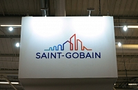 Les lourdes dépréciations d'actifs font vaciller le titre SAint Gobain