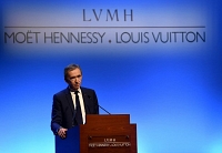 LVMH tente de rassurer le marché