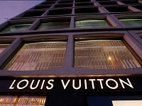 LVMH va bien passer la bague au doigt de Tiffany