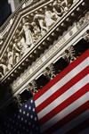 Wall street : wall street attend bernanke et les résultats des distributeurs