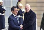 La zone euro aidera la grèce si nécessaire, dit nicolas sarkozy