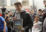 Lancement en fanfare de l'ipad d'apple aux etats-unis