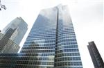 Goldman sachs poursuit natixis à londres pour trois cds