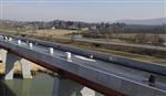 Rff et vinci signent le contrat de la lgv tours-bordeaux