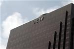 Des fonds ont fait des offres sur tcw, filiale de la socgen