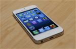 Apple dévoile l'iphone 5, plus mince et prêt pour la 4g