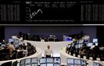 Légère baisse des Bourses européennes à la mi-séance
