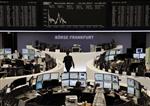 Les Bourses européennes accentuent leurs pertes à mi-séance