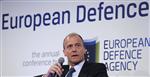 Tom Enders voit davantage de consolidation dans la défense