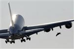 Air France-KLM réduit sa perte d'exploitation avec des économies