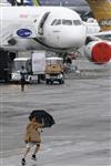 Au Bourget, Airbus et Boeing se mesurent sur le long-courrier