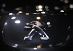 La famille Peugeot serait prête à s'effacer face à GM