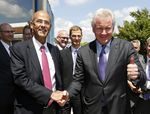Alstom et General Electric célèbrent leur accord à Belfort
