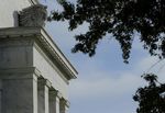 La Fed met fin aux rachats d'actifs, confiante sur la reprise