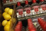 Diageo affiche des ventes semestrielles inférieures aux attentes