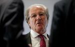Holcim tend la main à Eurocement pour tenter de sauver la fusion