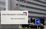 Les syndicats de PSA vont contester les externalisations
