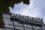 L'introduction en Bourse d'Amundi fixée à 45 euros par action