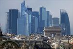 Contrat Vinci de 496 millions d'euros avec Spie à la Défense