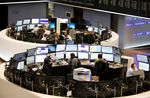 Les Bourses européennes repartent à la baisse à mi-séance