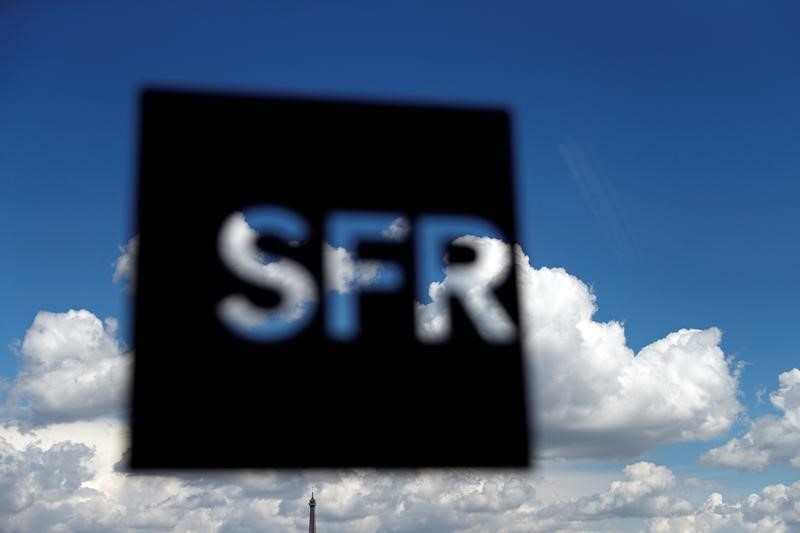 Accord avec deux syndicats pour des départs volontaires chez SFR