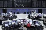 Les Bourses européennes reculent à la mi-séance