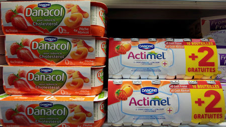 Danone ralentit le pas en 2016 et lance un programme d'économies