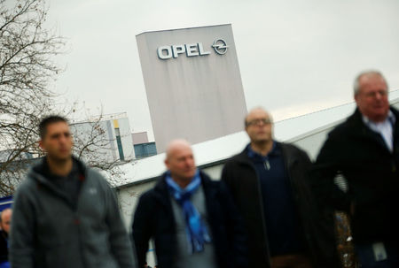 Les syndicats d'Opel se disent prêts à discuter avec PSA