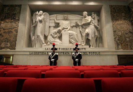 Vivendi/Mediaset: Enquête en Italie pour manipulation de marché