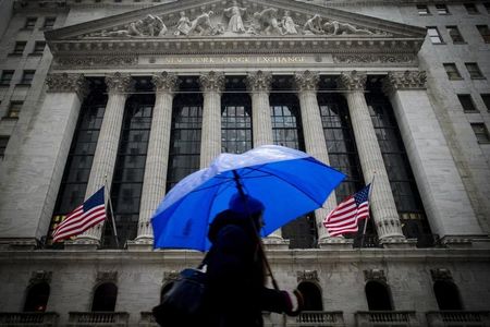 Wall Street : Wall Street et ses records à l'épreuve du discours de Trump
