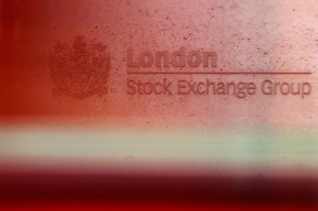 Les Bourses européennes terminent en légère hausse