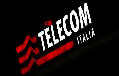 Fininvest s'entendrait avec Vivenvi en entrant dans Telecom Italia, selon la presse