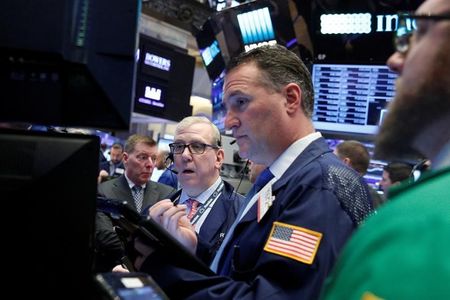 Wall Street : Le Dow Jones quasiment inchangé, le Nasdaq prend 0,14%