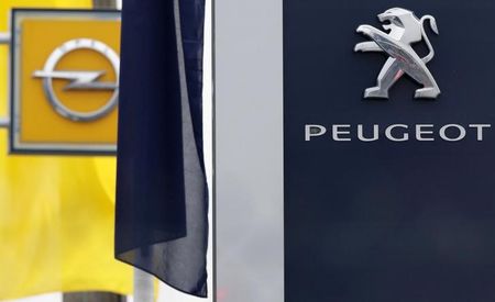 Les syndicats de PSA voient une opportunité dans le rachat d'Opel